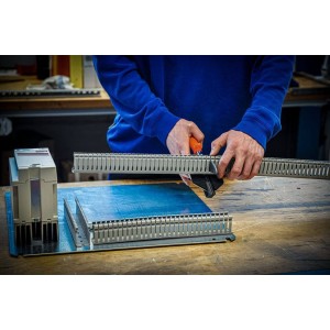 Löwe 3606/HÜ, Kabelkanalschere mit hebel